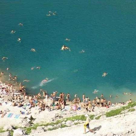 House Anetta With 5 Bedrooms * Imotski