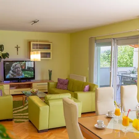 Holiday home House Anetta With 5 Bedrooms