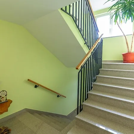 Hébergement de vacances House Anetta With 5 Bedrooms Imotski