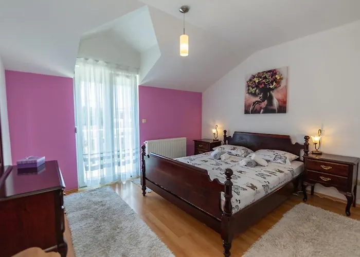 House Anetta With 5 Bedrooms *