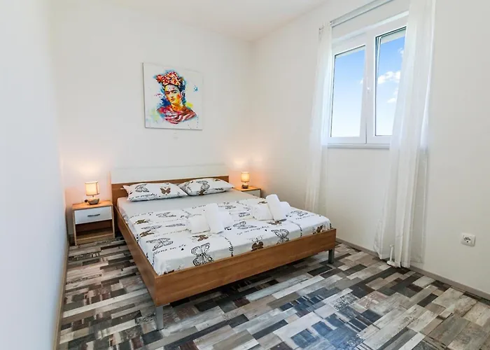 Hébergement de vacances House Anetta With 5 Bedrooms Imotski