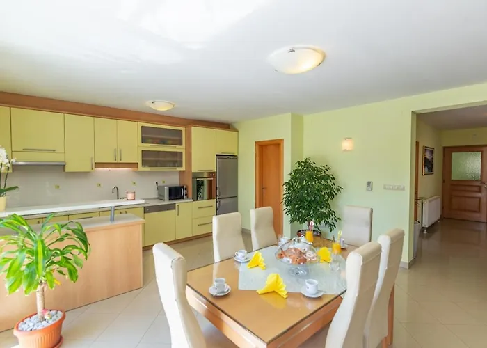 House Anetta With 5 Bedrooms *
